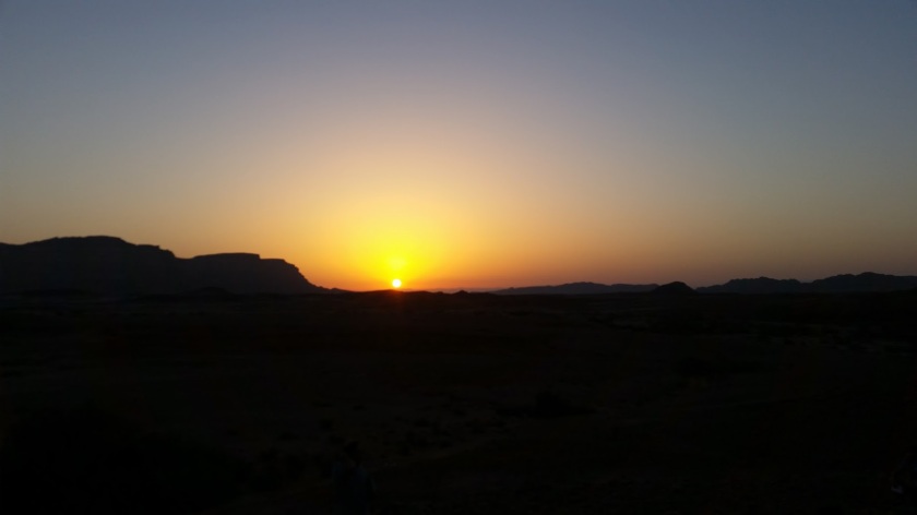 foto-alba-nel-deserto[2]